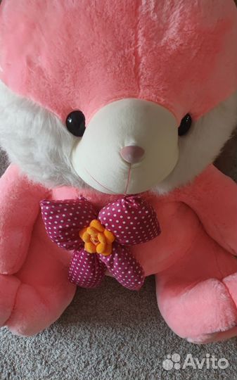 Огромный плюшевый заяц