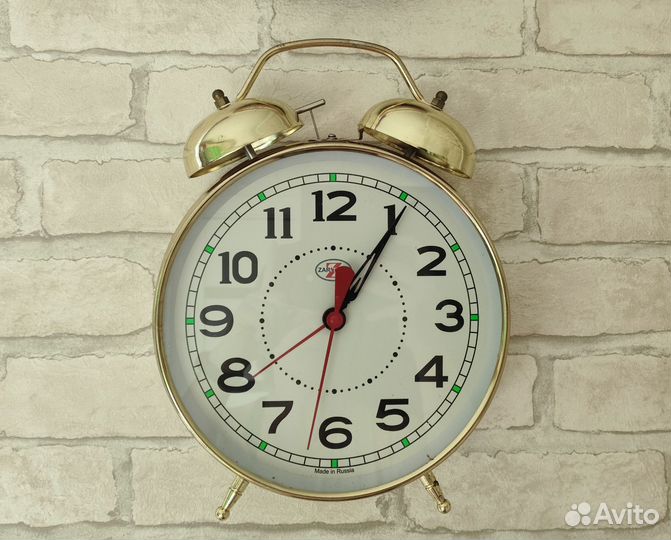 Часы механические будильник бу