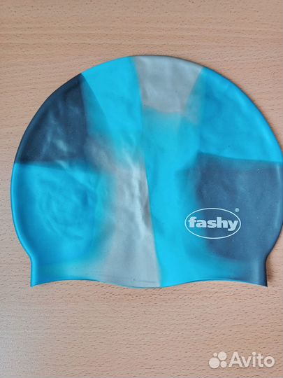 Для бассейна:Шапочки, Очки, Полотенце, Нарукавники