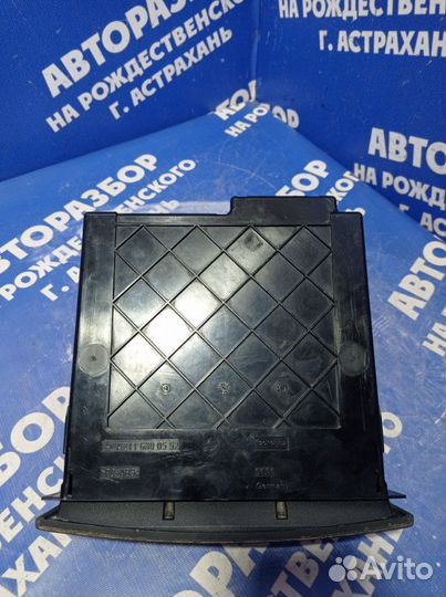 Блок кнопок Mercedes-Benz W211 универсал M271956