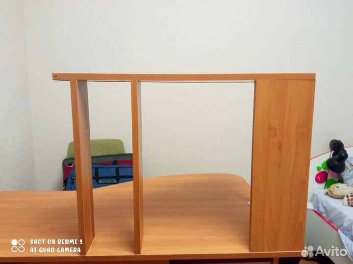 Рабочий стол для школьника