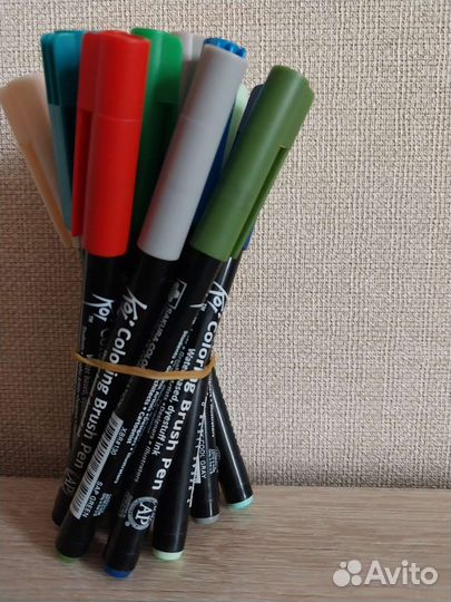 Краски гуашевые.Калька.Перо с держателем