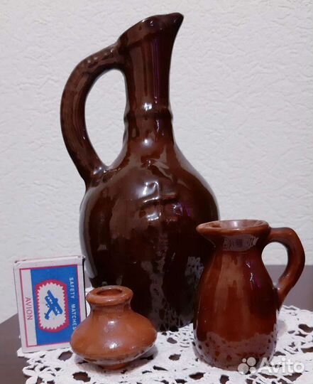 Миниатюрные глиняные кувшины