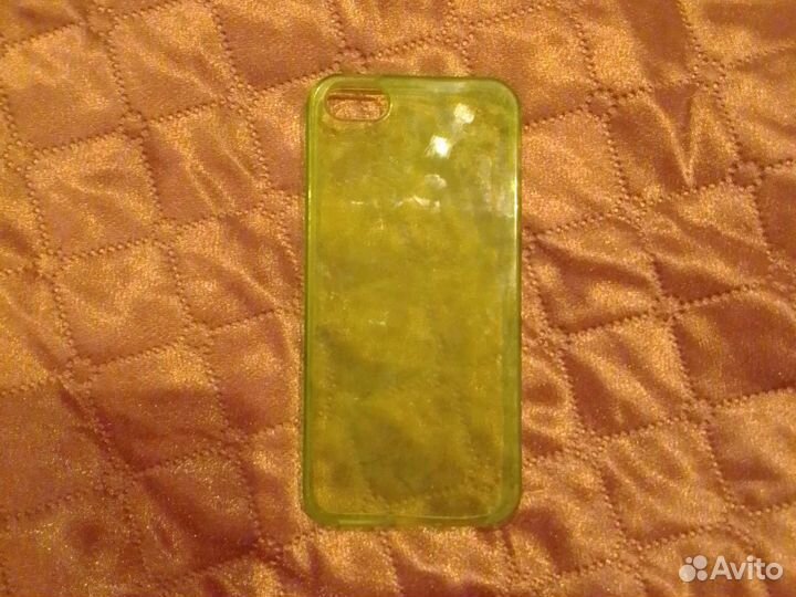 Чехлы на телефон