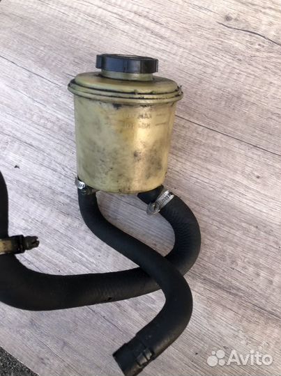 Бачок гидроусилителя Nissan Terrano 2 1993-2004