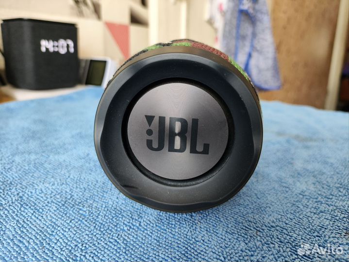 Колонка jbl charge 3
