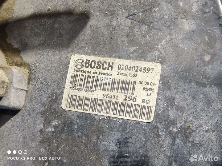 Вакуумный усилитель тормозов Пежо 307