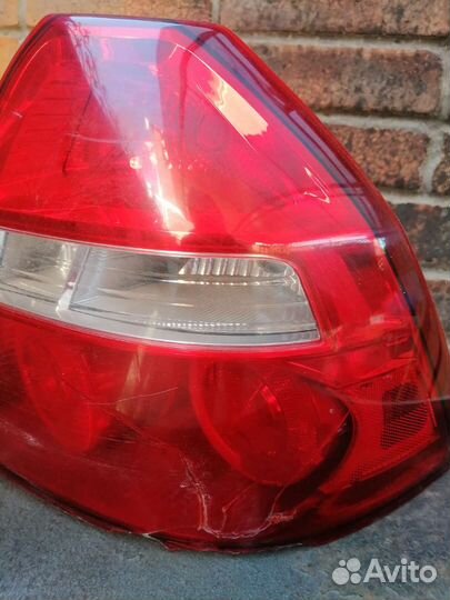 Фонарь задний, правый на шевролет авео