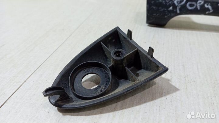 Ручка двери наружная передняя левая Ford Focus 1