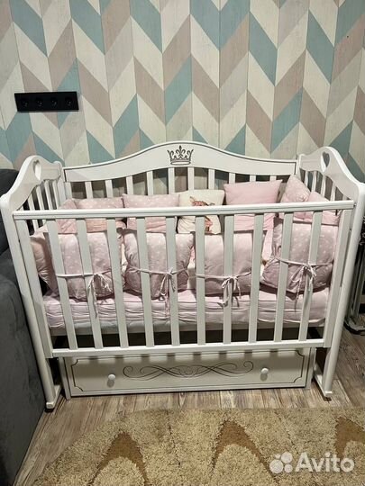 Детская кроватка для новорожденных