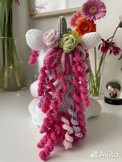 Вязаная игрушка единорог