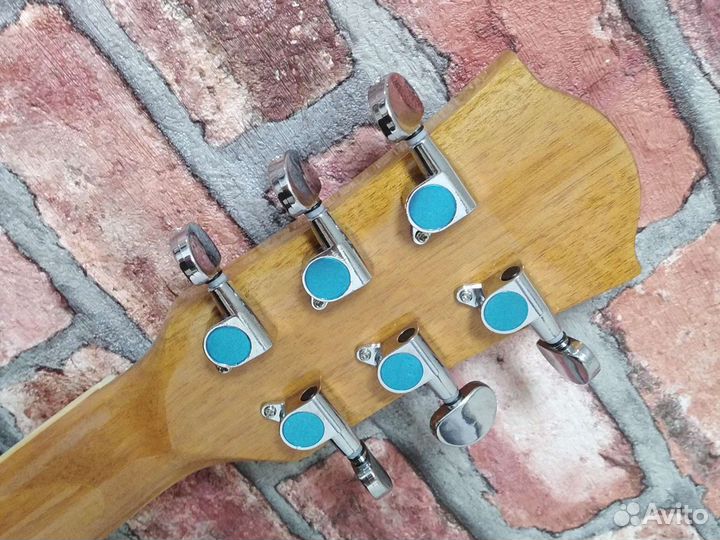 Гитара акустическая новая в коробке