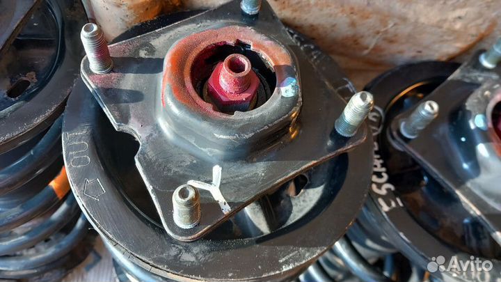 Tribute Escape Maverick стойки передние в сборе