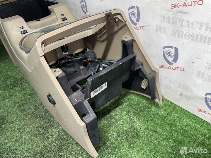 Центральная консоль Ford Expedition 2 U222 2003г