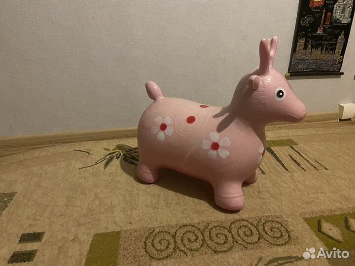 Надувной прыгун олень