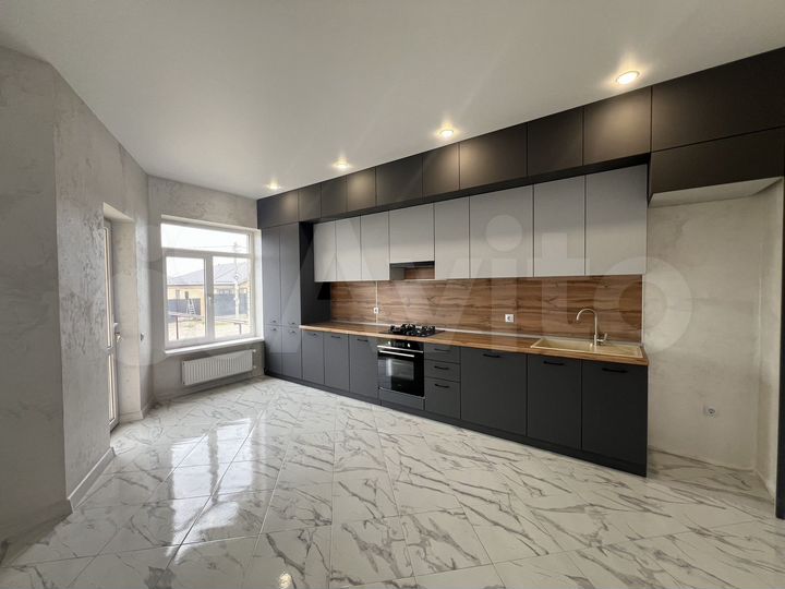 Коттедж 100 м² на участке 3 сот.