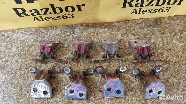 Петля двери Renault Logan 1.6 2013