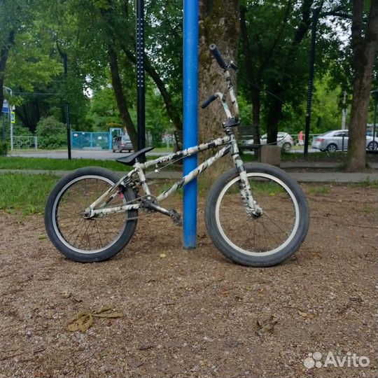 Трюковой велосипед бмх