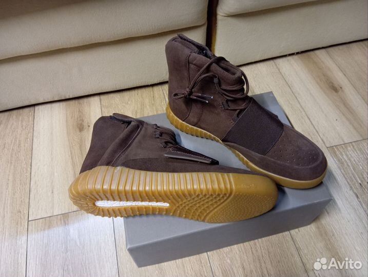 Продам ботинки adidas yeezy boost 750