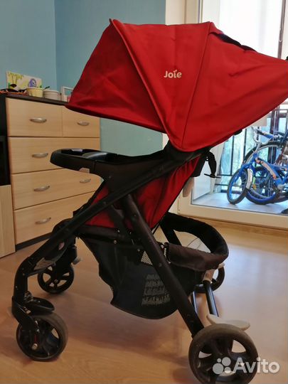 Прогулочная коляска joie Muze