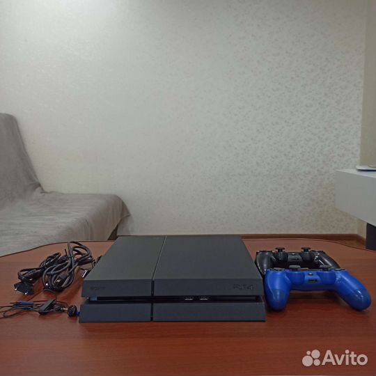 Sony PS4 CUH-1208B