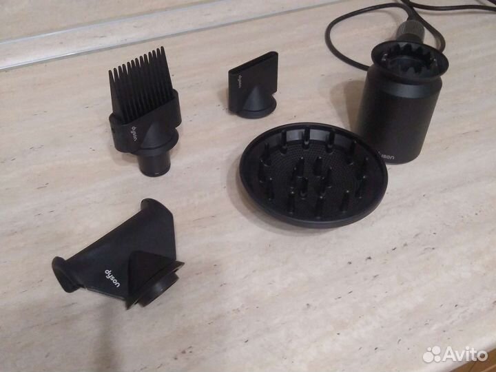 Dyson фен