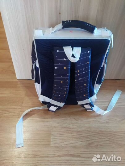 Школьный рюкзак