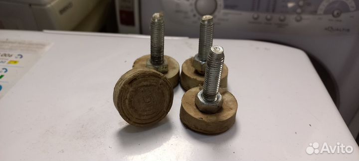 Ножки от стирольной машины asko W6761