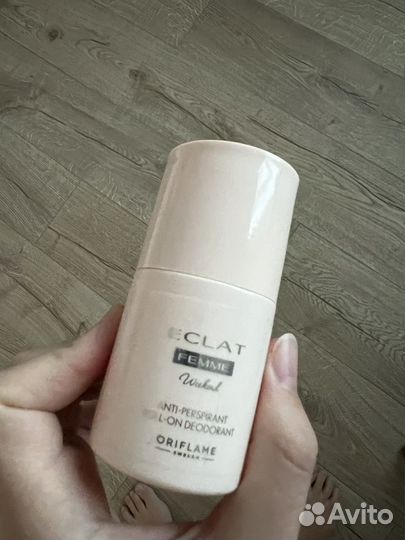 Дезодорант шариковый Орифлейм эклат Фэмм