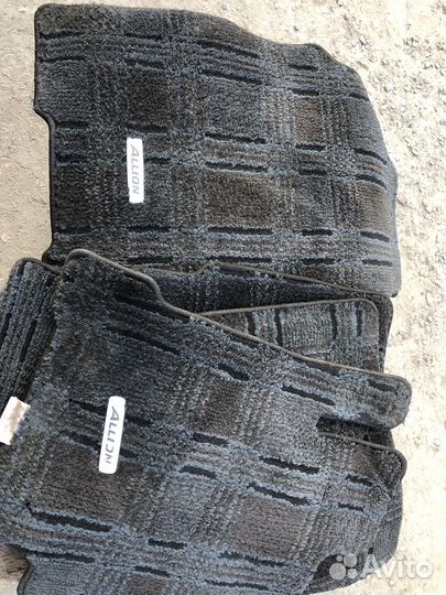 Коврики оригинальные на toyota allion