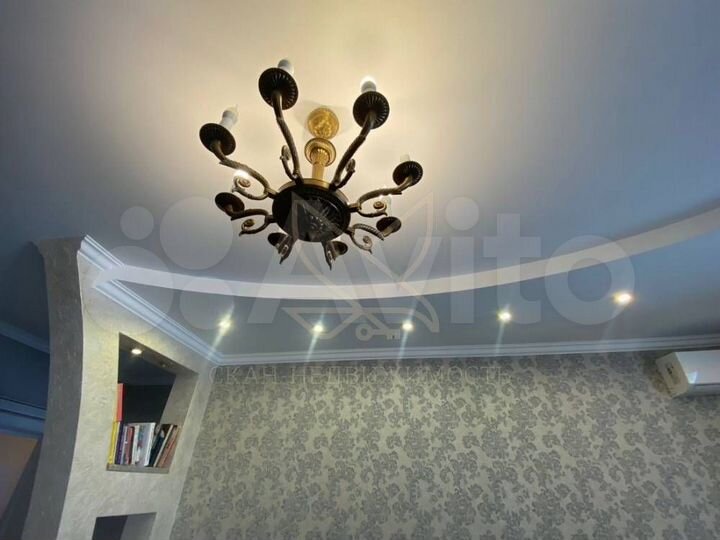 3-к. квартира, 95 м², 3/7 эт.