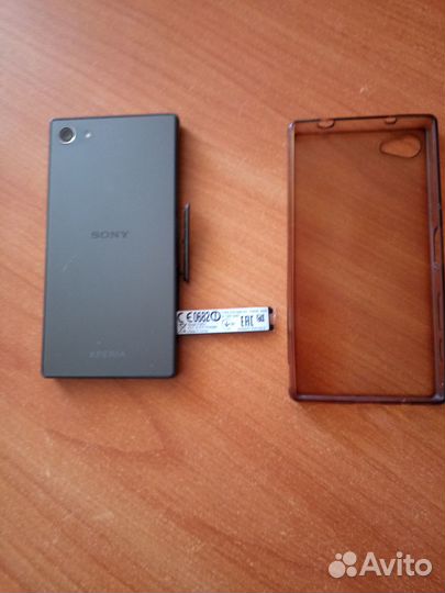 Sony Xperia Z5 Compact, 2/32 ГБ