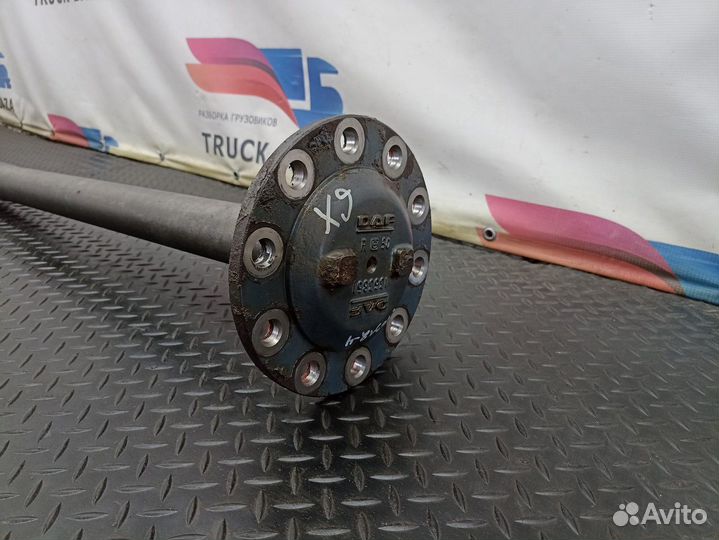 1363851 Полуось с блокировкой