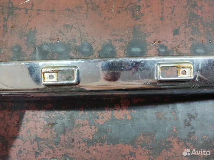 Хромированная накладка кенгурятника Honda CRV RD1