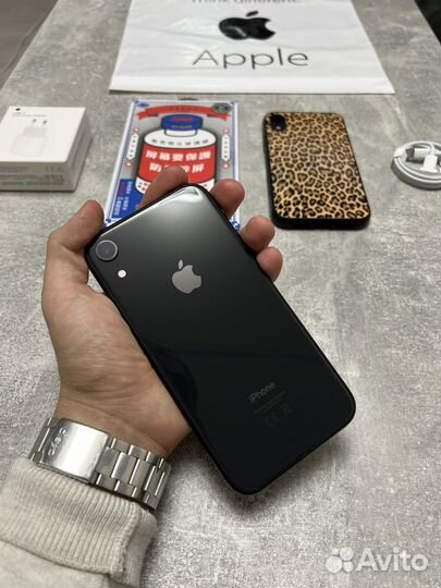 iPhone Xr, 64 ГБ