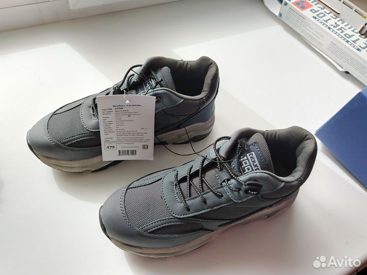 Кроссовки на мальчика 35 размер новые 1900р