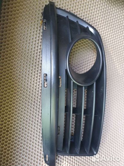 Решётка птф Левая, Фольксваген Джетта 5