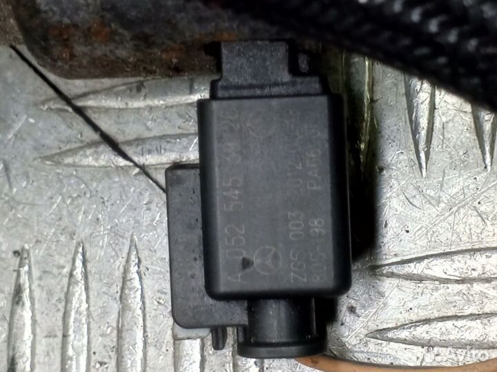 Топливная рампа Mercedes-Benz Sprinter A6510700495