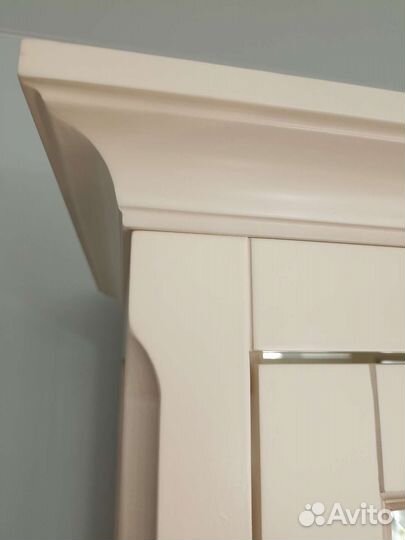 Шкаф витрина