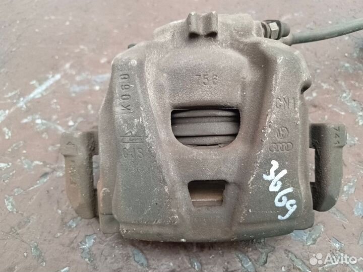 Суппорт тормозной передний правый Audi A4 B8 caba