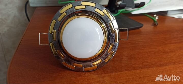 Светильник потолочный