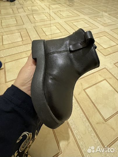 Ботинки для девочки