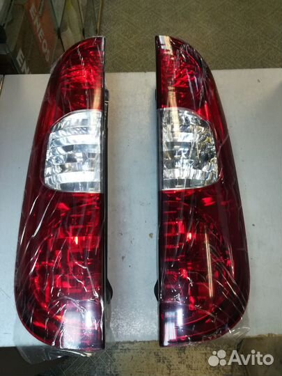 Фонарь задний Фиат Добло fiat doblo с 2005