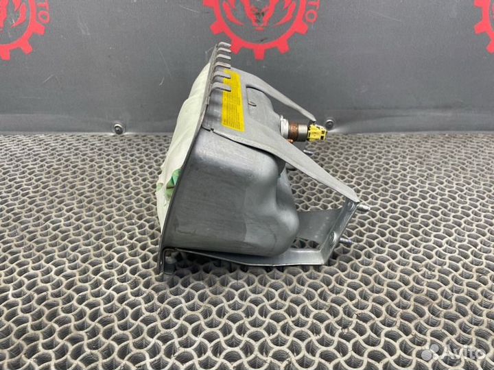 Подушка безопасности Ford Transit TT9 2.4L