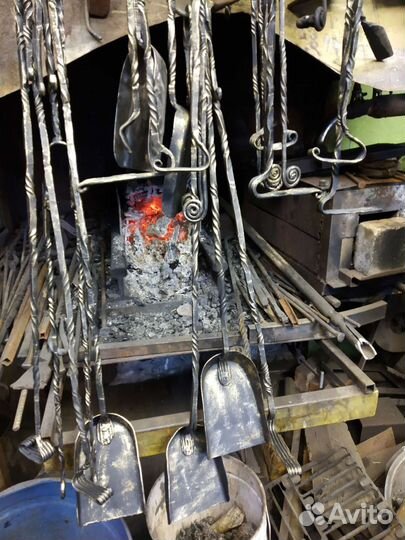 Каминные принадлежности