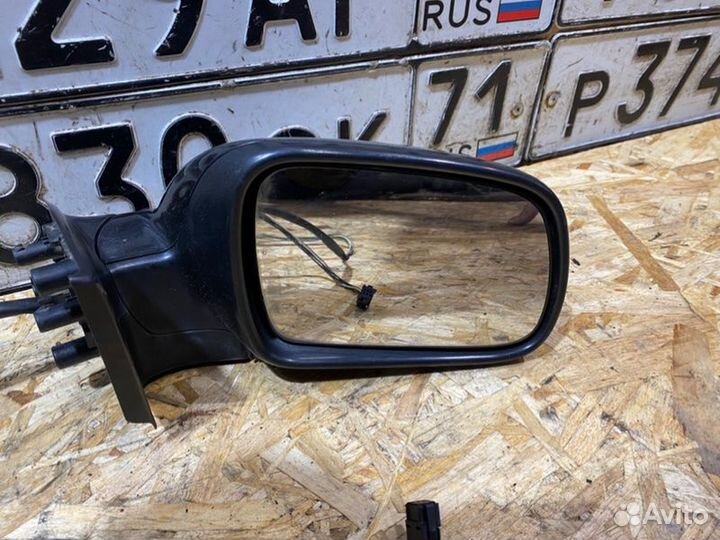 Зеркало заднего вида боковое Peugeot 307 SW 2004