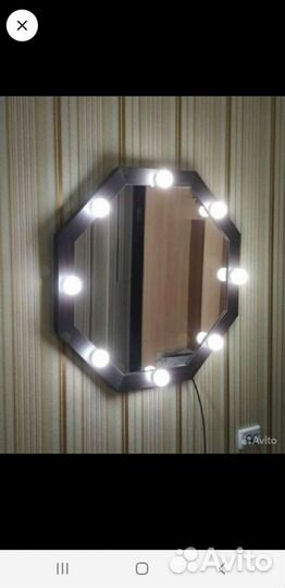 Зеркало с лампочками