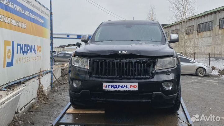 Уплотнитель стекла заднего левого Jeep Grand Chero