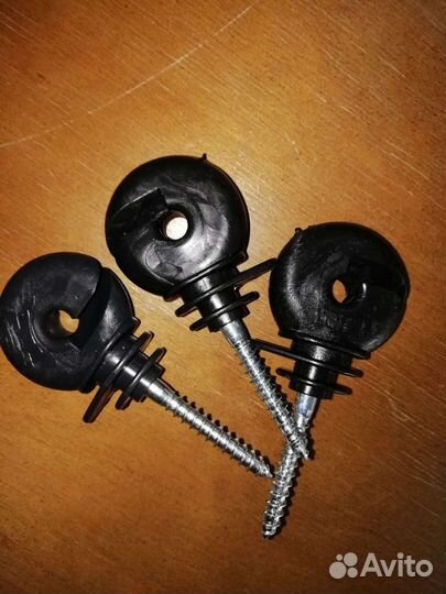 Изоляторы для электропастуха