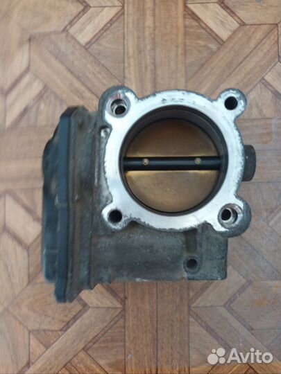 Дроссельная заслонка Volvo S60,S40,XC70,8677694